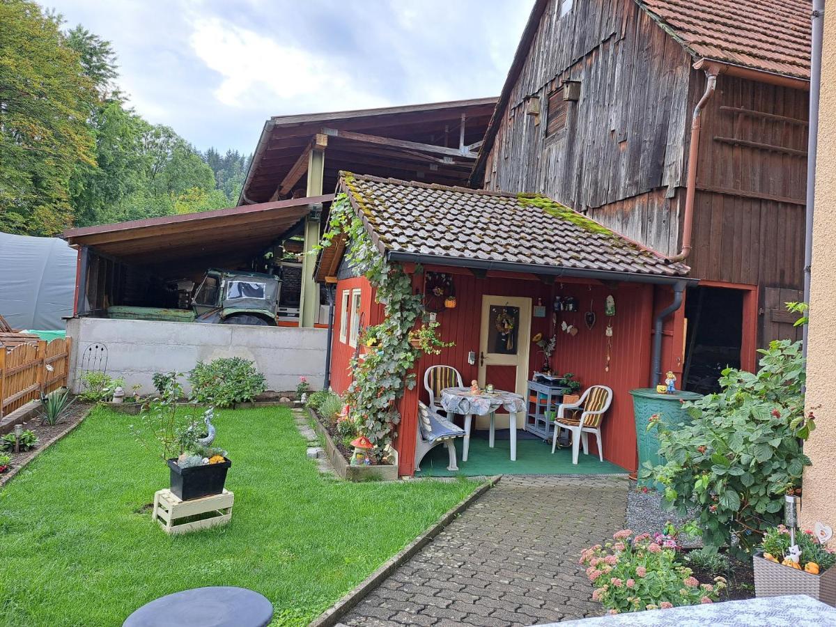 Ferienwohnung Sonja Mit Garten Und Freisitz Steinwiesen Exterior photo